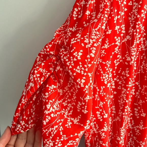 Savel Wrap Dress - Bright red with white flowers - Picture 3 of 4